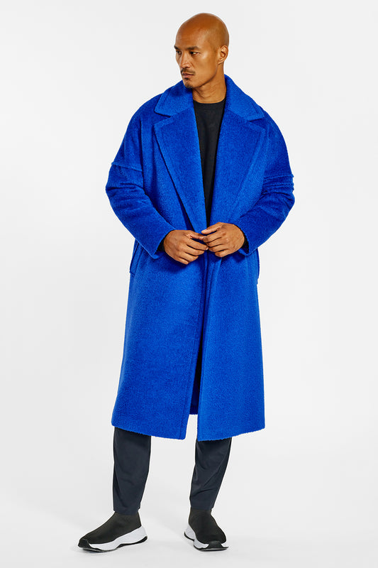 Sentaler Technical Bouclé Alpaca Robe Coat crafted in Technical Bouclé Alpaca and available in Cobalt Blue. Seen from front open on male model.